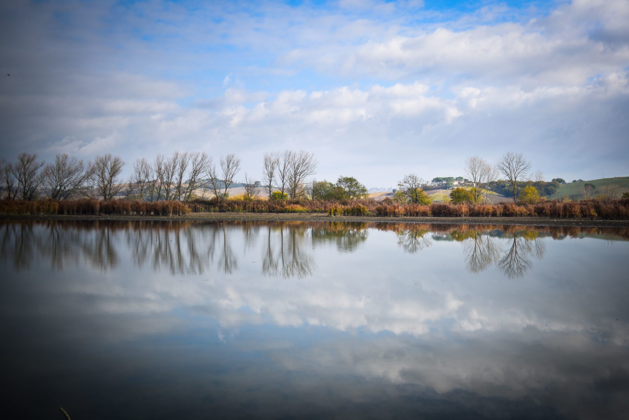 immagine del lago di montepulciano