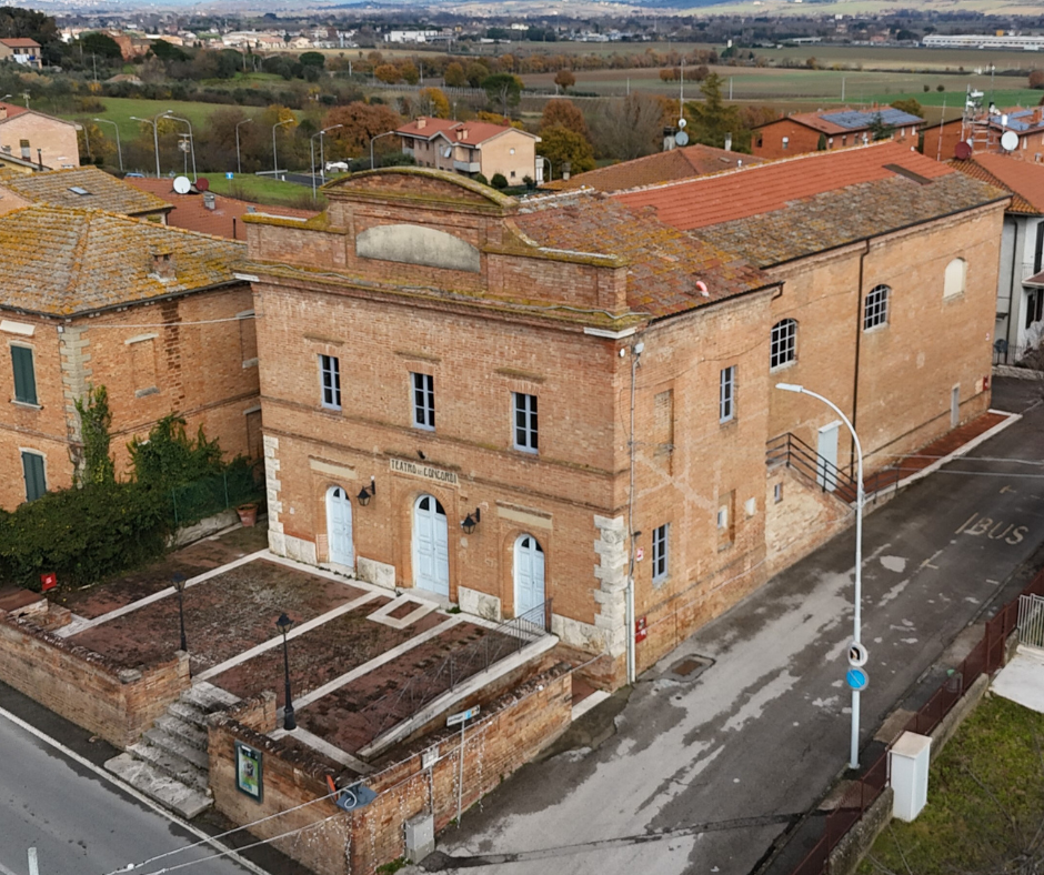 immagine dall'alto del Teatro dei Concordi di Acquaviva