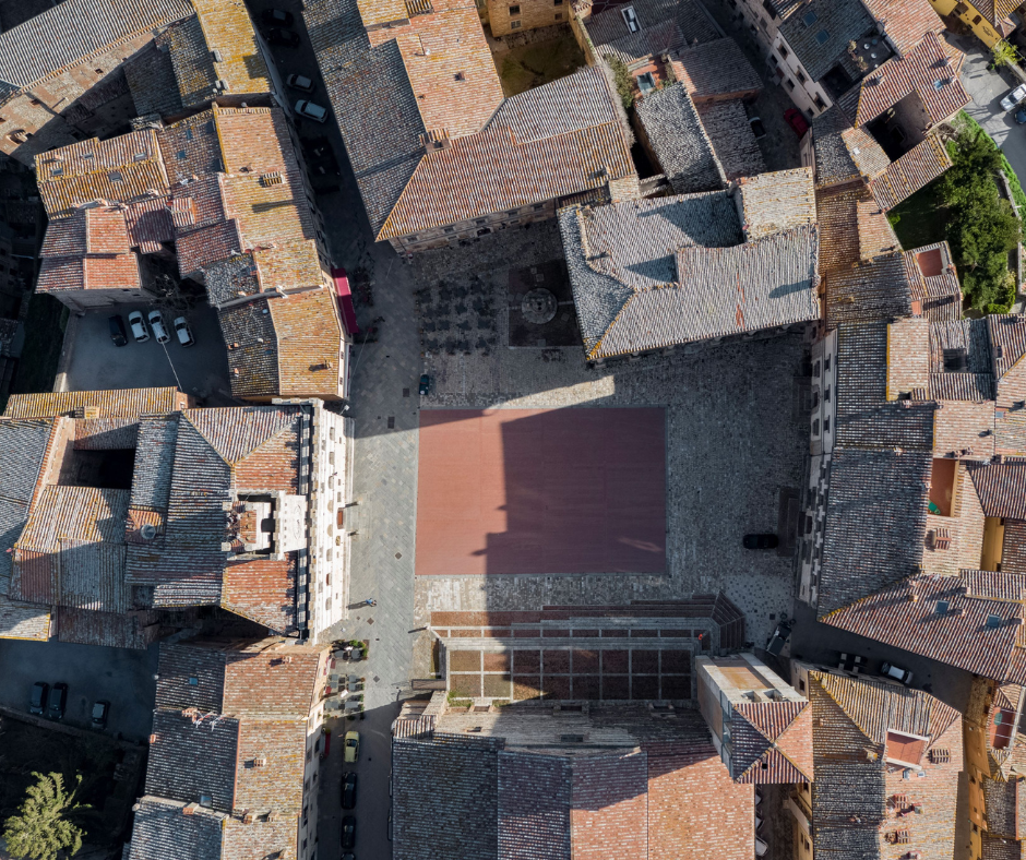 piazza grande vista dall'alto